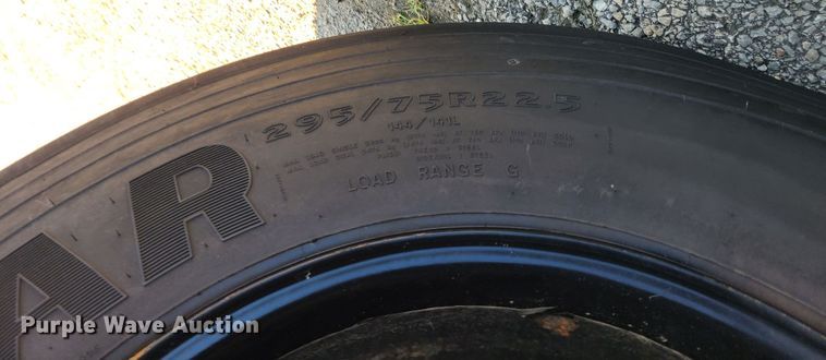 image for item IC9817 2006 International 3000CE  school bus