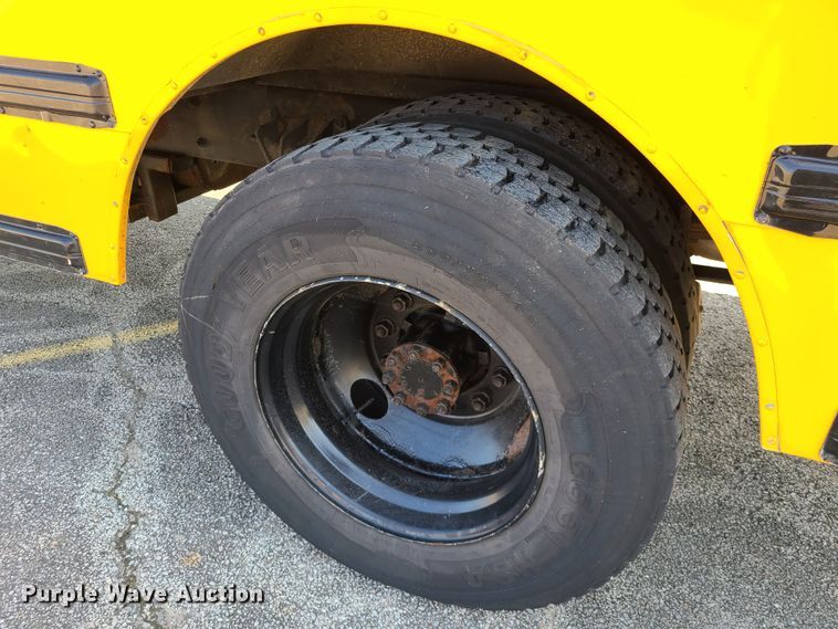 image for item IC9817 2006 International 3000CE  school bus