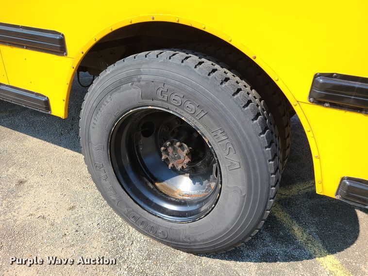 image for item IC9817 2006 International 3000CE  school bus