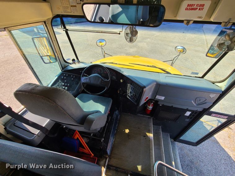 image for item IC9818 2006 International 3000CE  school bus