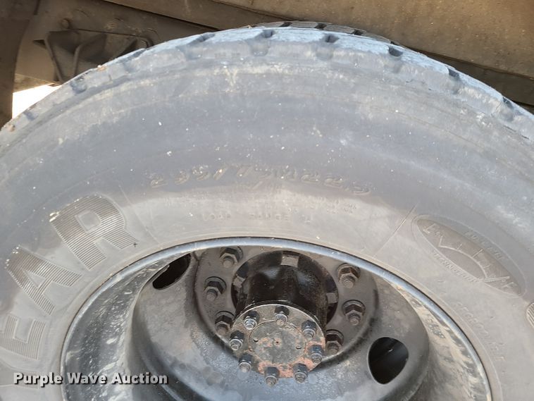 image for item IC9818 2006 International 3000CE  school bus