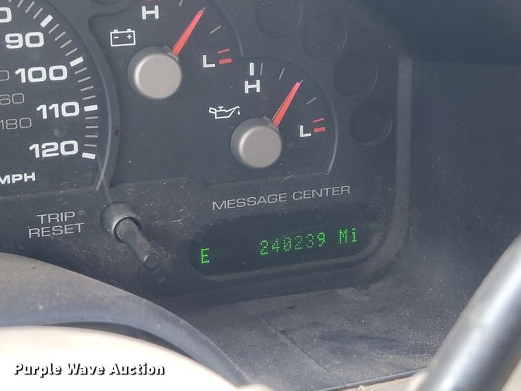 image for item IF9930 2004 Ford Explorer Limited  SUV