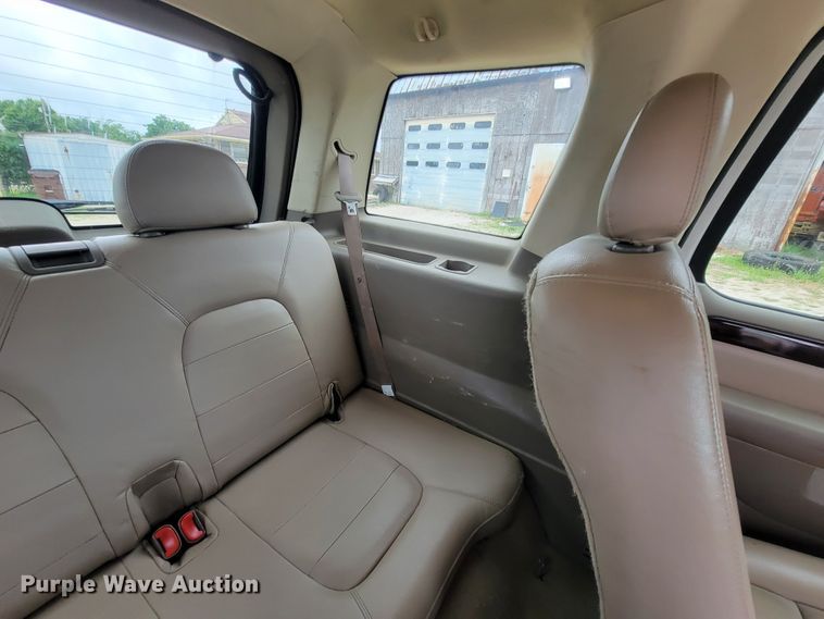 image for item IF9930 2004 Ford Explorer Limited  SUV