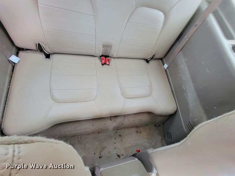 image for item IF9930 2004 Ford Explorer Limited  SUV