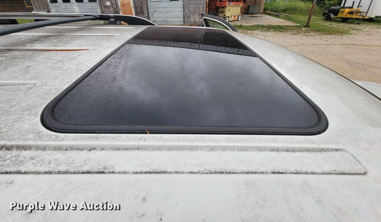 image for item IF9930 2004 Ford Explorer Limited  SUV