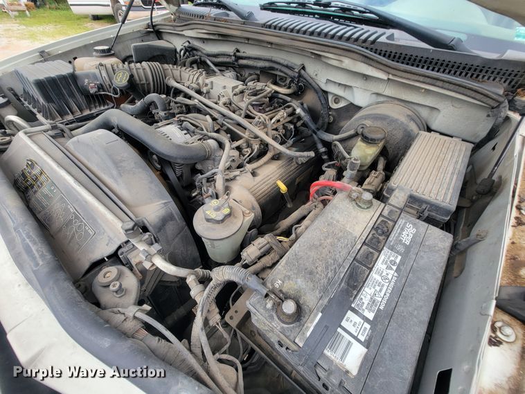 image for item IF9930 2004 Ford Explorer Limited  SUV