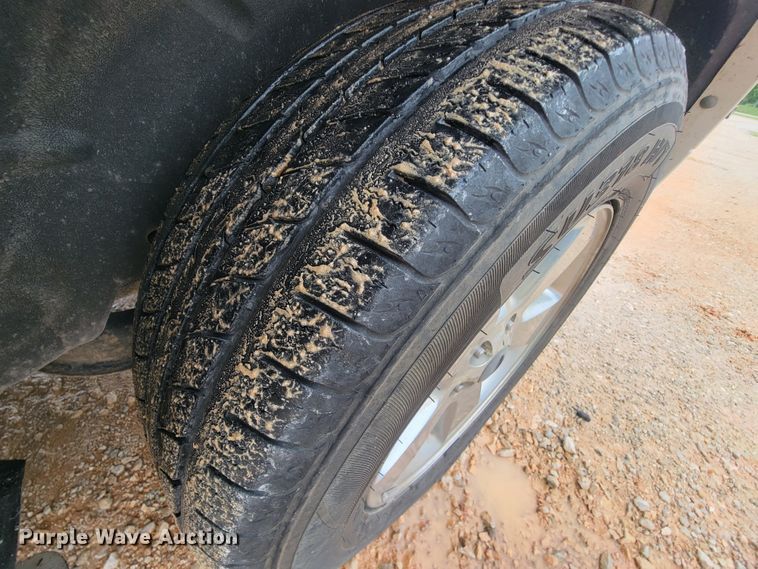 image for item IF9930 2004 Ford Explorer Limited  SUV