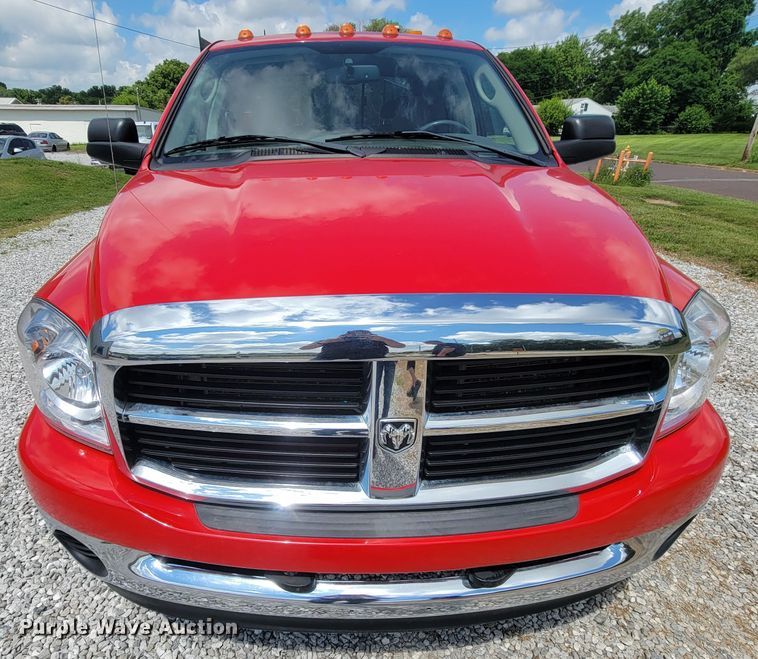 image for item IF9971 2008 Dodge Ram 1500  Quad Cab utility bed pickup truck