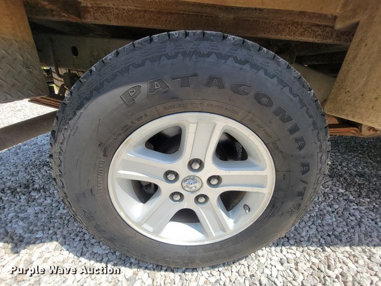 image for item IF9971 2008 Dodge Ram 1500  Quad Cab utility bed pickup truck