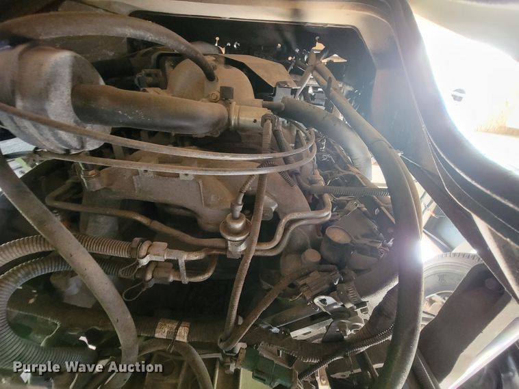 image for item IF9975 2000 Fleetwood Bounder  RV