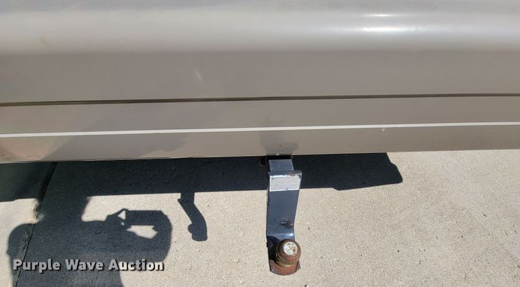 image for item IF9975 2000 Fleetwood Bounder  RV