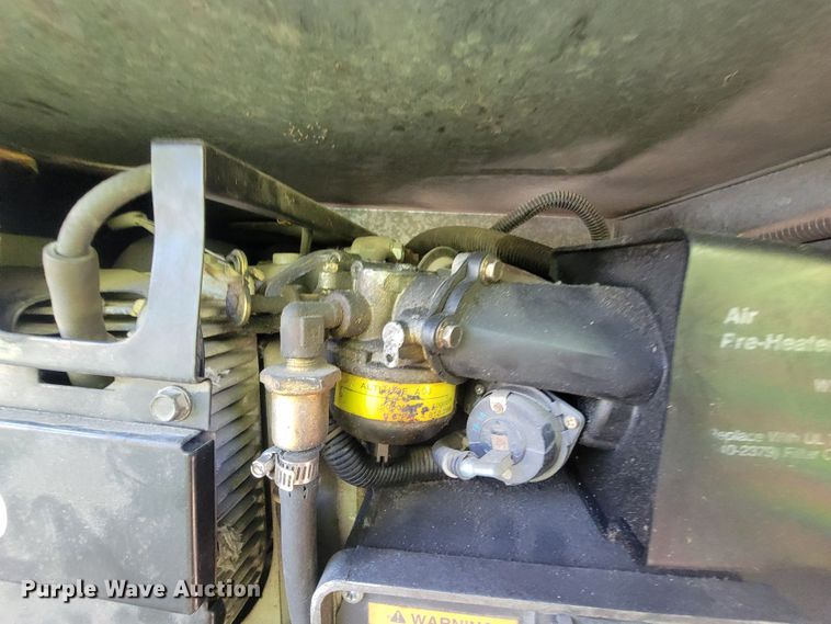 image for item IF9975 2000 Fleetwood Bounder  RV