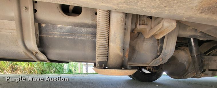 image for item IF9975 2000 Fleetwood Bounder  RV