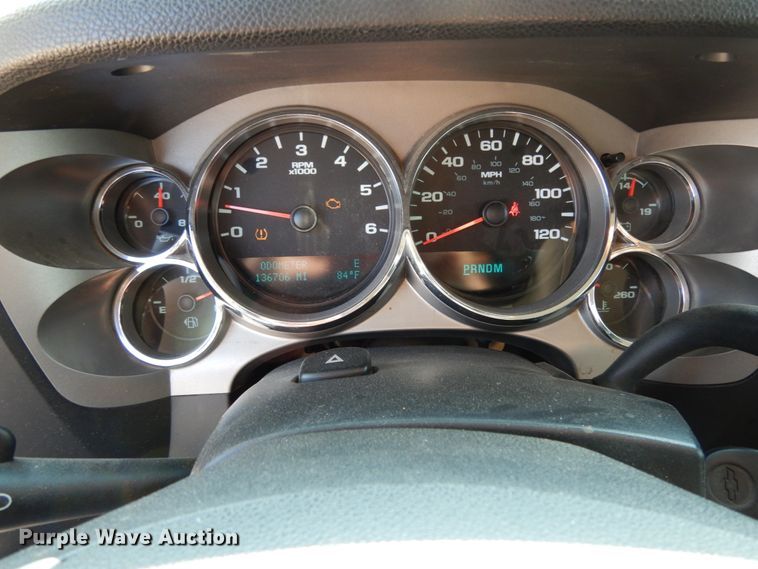 image for item II9589 2011 Chevrolet Silverado 1500  Crew Cab pickup truck