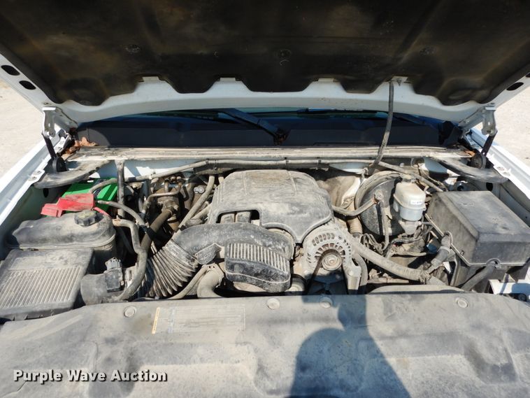 image for item II9589 2011 Chevrolet Silverado 1500  Crew Cab pickup truck