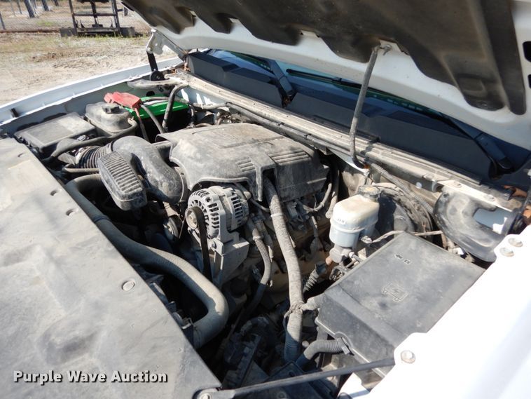 image for item II9589 2011 Chevrolet Silverado 1500  Crew Cab pickup truck