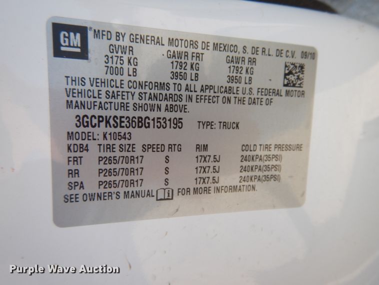 image for item II9589 2011 Chevrolet Silverado 1500  Crew Cab pickup truck