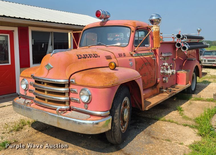 1950 Diamond T 420 pumper fire truck in Cole Camp, MO Item IJ9045