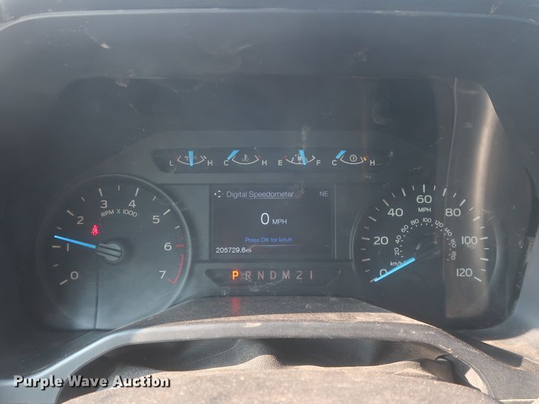 image for item IO9220 2016 Ford F150 XL  SuperCab pickup truck