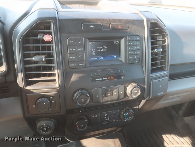 image for item IO9220 2016 Ford F150 XL  SuperCab pickup truck