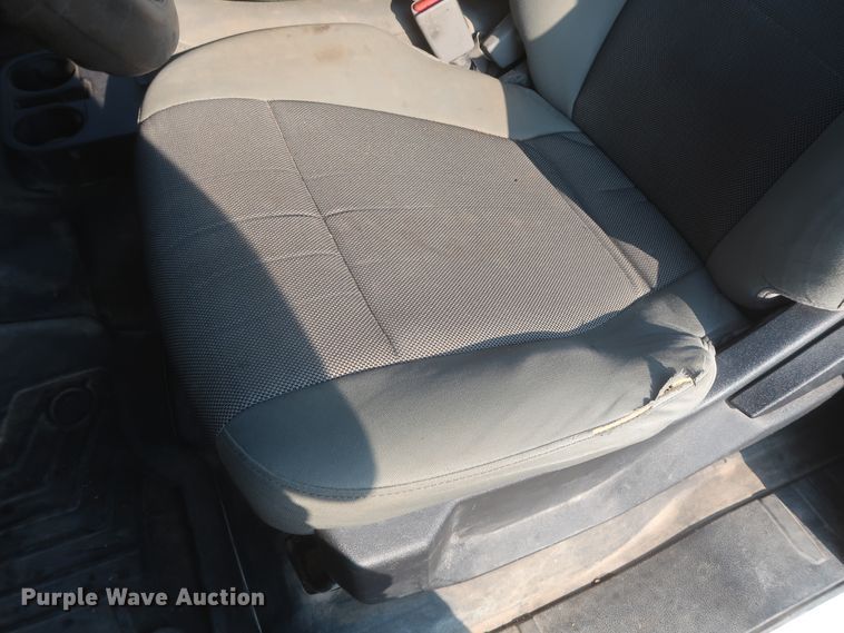 image for item IO9220 2016 Ford F150 XL  SuperCab pickup truck