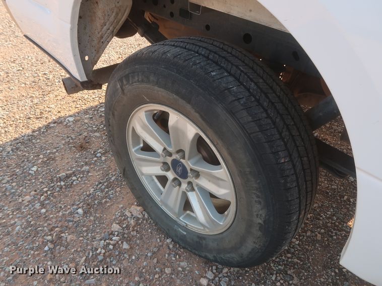 image for item IO9220 2016 Ford F150 XL  SuperCab pickup truck