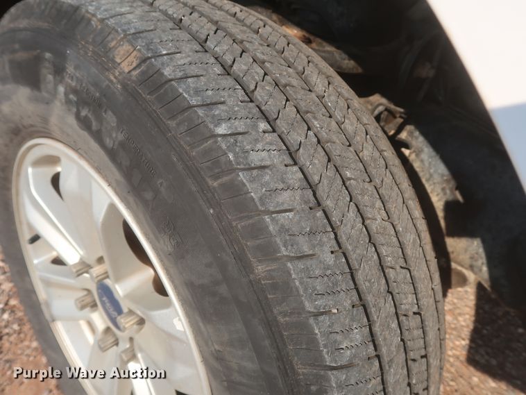 image for item IO9220 2016 Ford F150 XL  SuperCab pickup truck