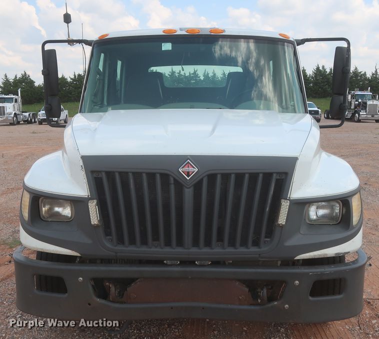 image for item IO9221 2012 International TerraStar  Crew Cab truck cab and chassis