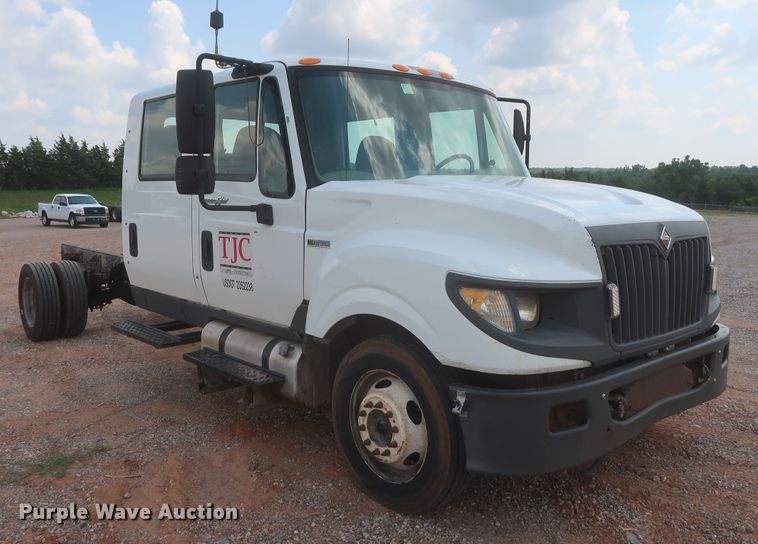 image for item IO9221 2012 International TerraStar  Crew Cab truck cab and chassis