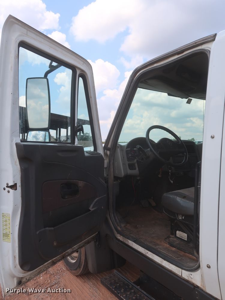 image for item IO9221 2012 International TerraStar  Crew Cab truck cab and chassis