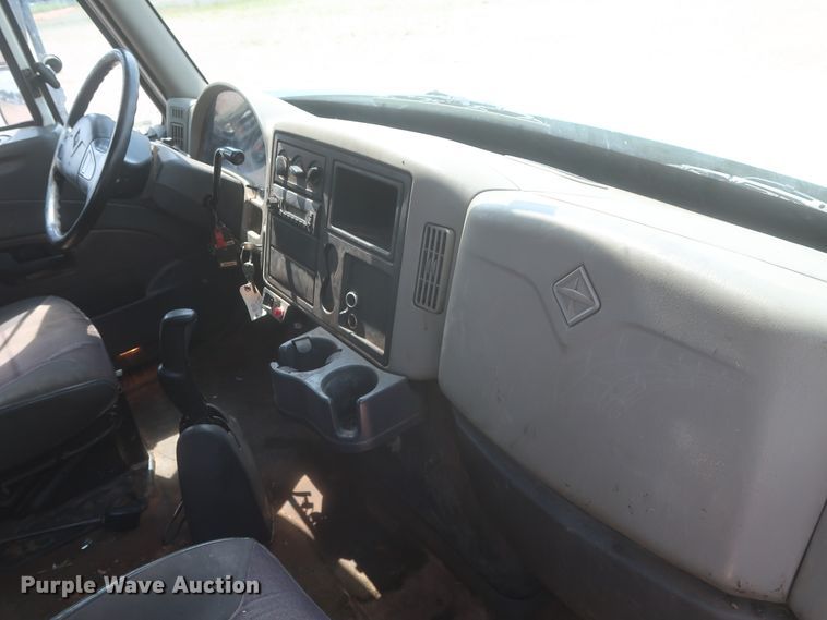 image for item IO9221 2012 International TerraStar  Crew Cab truck cab and chassis