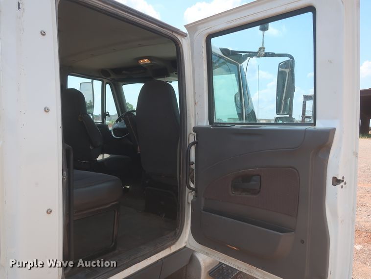 image for item IO9221 2012 International TerraStar  Crew Cab truck cab and chassis