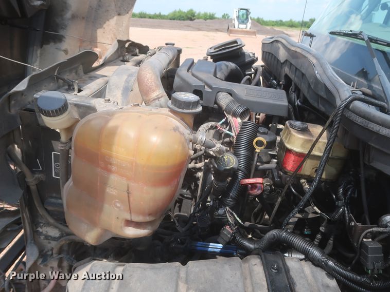 image for item IO9221 2012 International TerraStar  Crew Cab truck cab and chassis