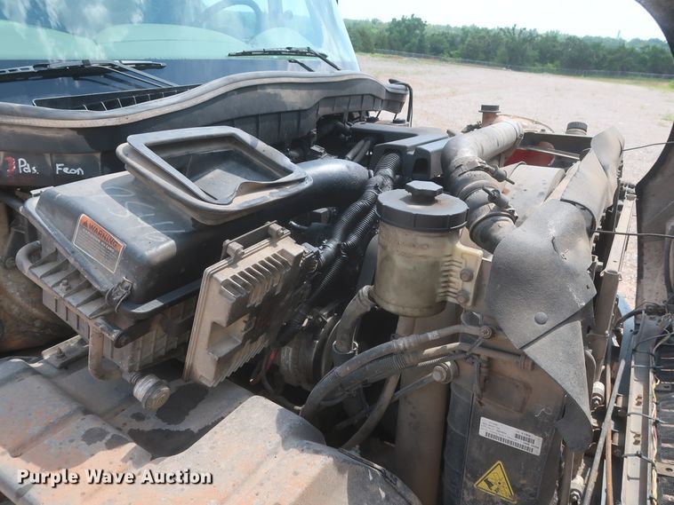 image for item IO9221 2012 International TerraStar  Crew Cab truck cab and chassis