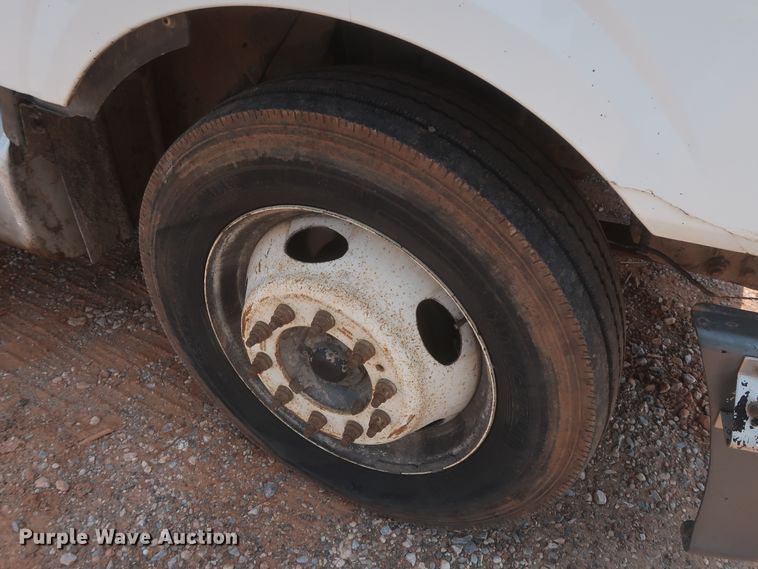 image for item IO9221 2012 International TerraStar  Crew Cab truck cab and chassis