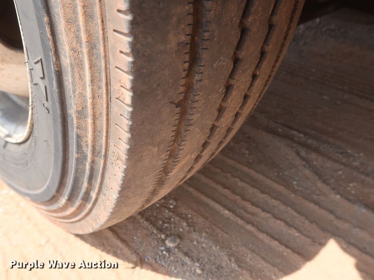 image for item IO9221 2012 International TerraStar  Crew Cab truck cab and chassis