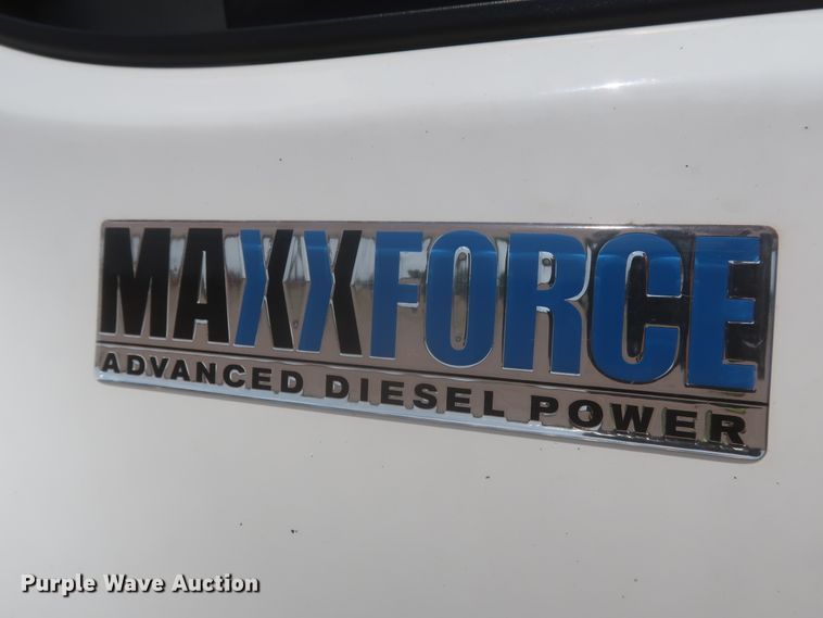 image for item IO9221 2012 International TerraStar  Crew Cab truck cab and chassis