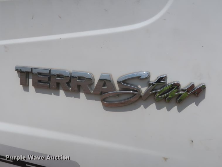 image for item IO9221 2012 International TerraStar  Crew Cab truck cab and chassis