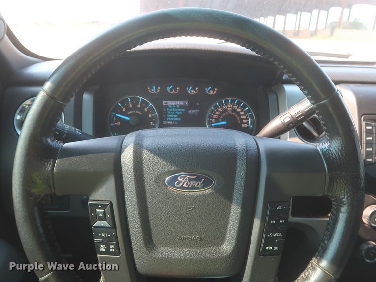 image for item IO9223 2014 Ford F150 XLT  SuperCrew pickup truck