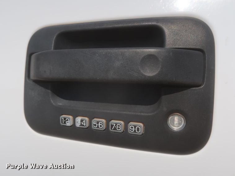 image for item IO9223 2014 Ford F150 XLT  SuperCrew pickup truck