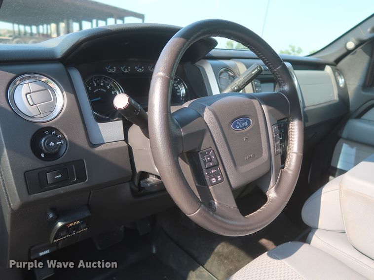 image for item IO9224 2014 Ford F150 XLT  SuperCrew pickup truck