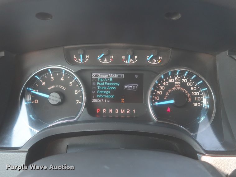 image for item IO9224 2014 Ford F150 XLT  SuperCrew pickup truck