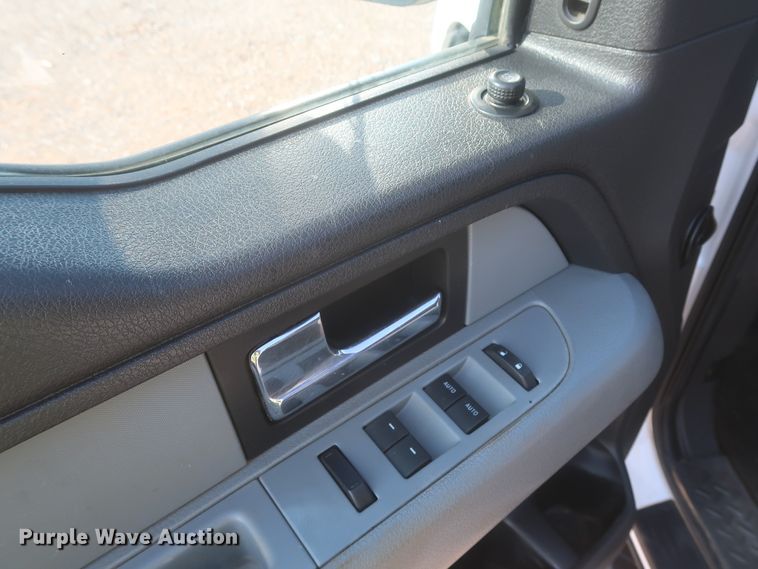 image for item IO9225 2014 Ford F150 XLT  SuperCab pickup truck