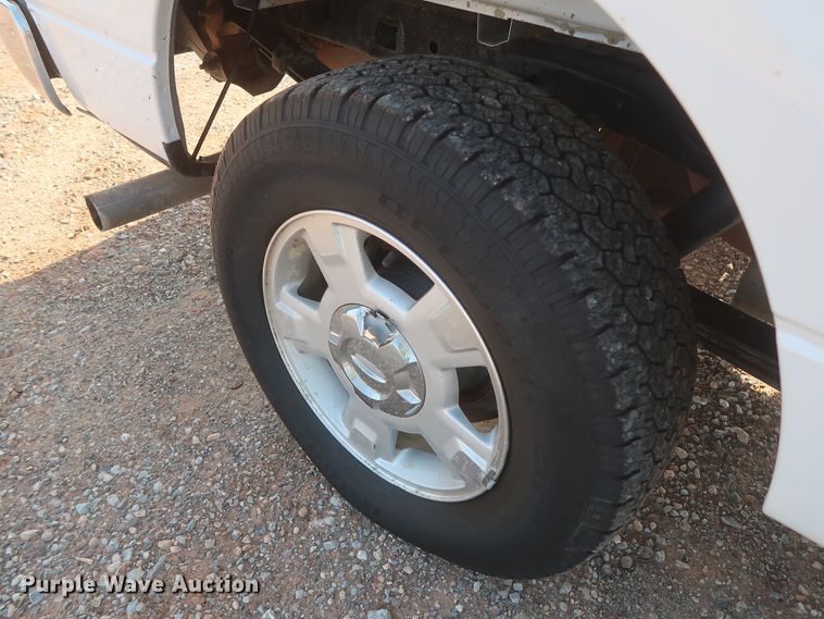 image for item IO9225 2014 Ford F150 XLT  SuperCab pickup truck