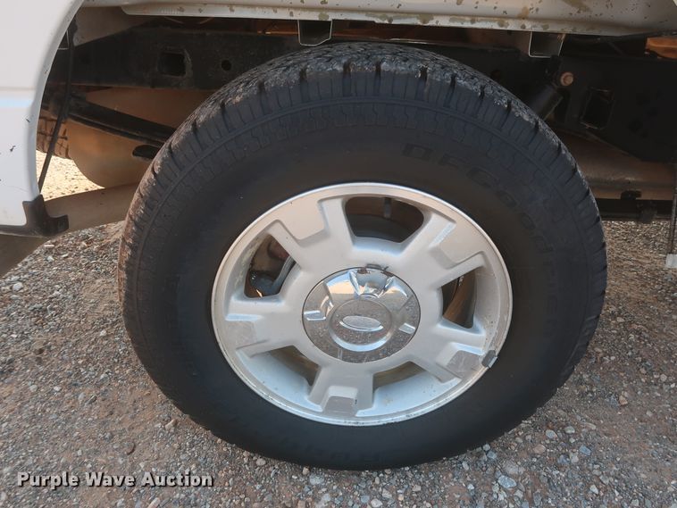 image for item IO9225 2014 Ford F150 XLT  SuperCab pickup truck