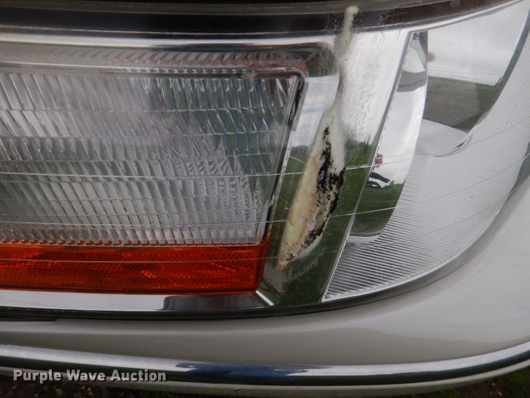 image for item IQ9531 2005 Lincoln Town Car