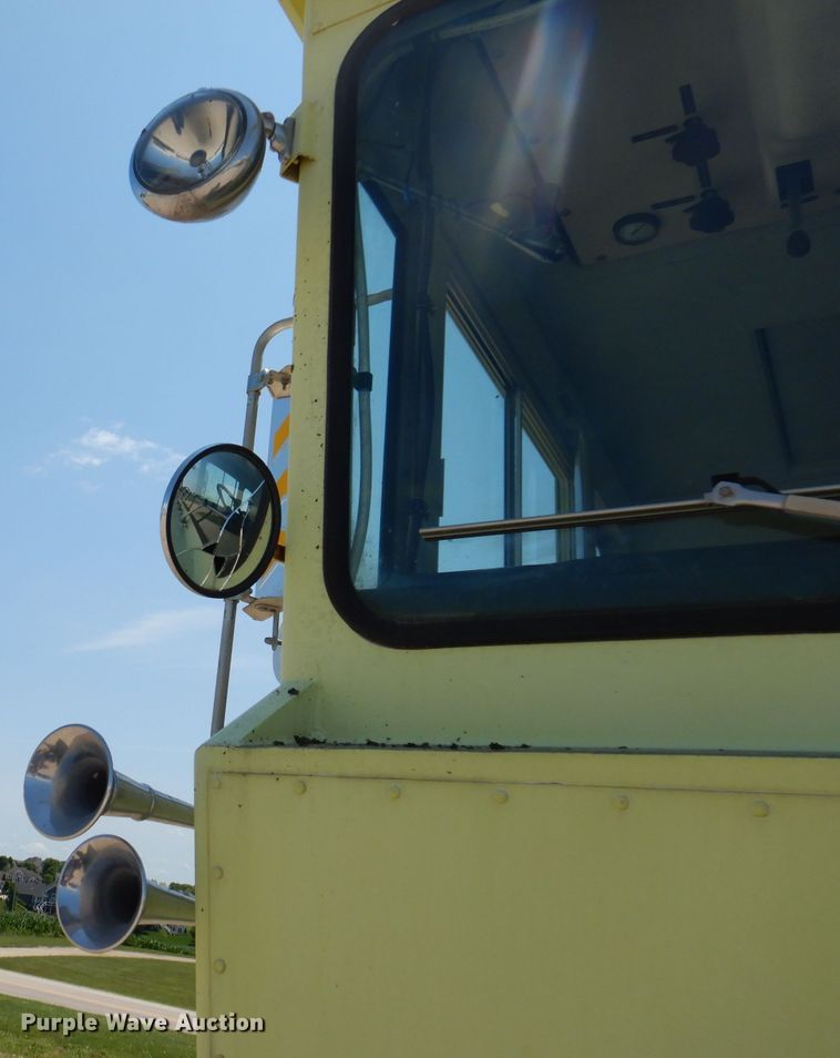 image for item IQ9701 1980 Oshkosh T-6  fire truck