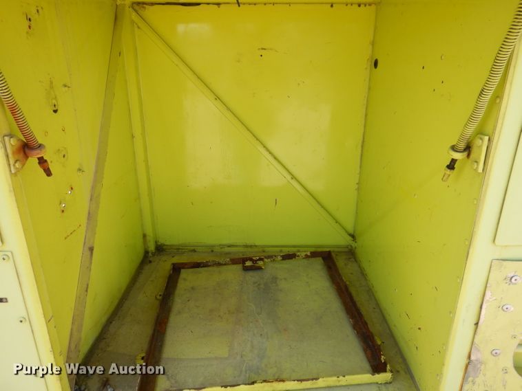 image for item IQ9701 1980 Oshkosh T-6  fire truck