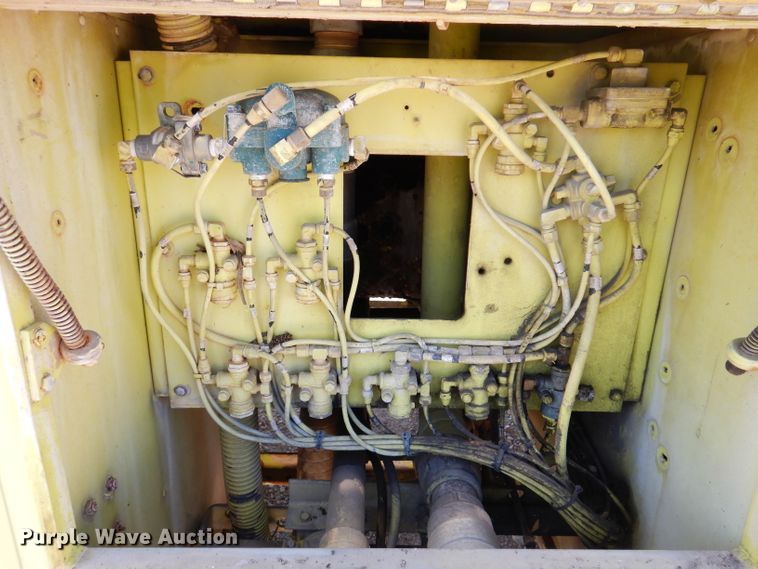 image for item IQ9701 1980 Oshkosh T-6  fire truck