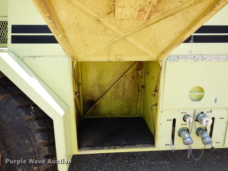 image for item IQ9701 1980 Oshkosh T-6  fire truck